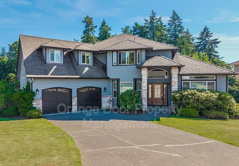 5204 Ridge Dr NE — Photo 55