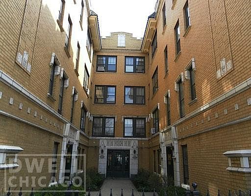2nd image of 4631 N Lincoln Ave