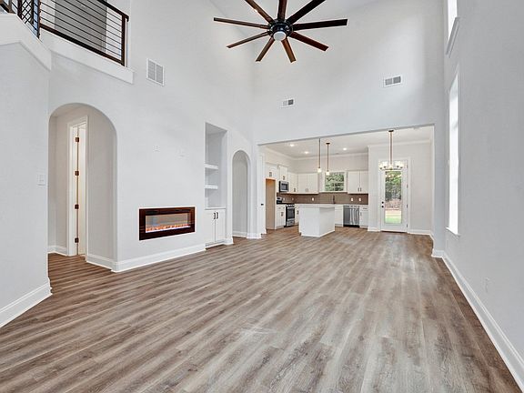 5th image of 7286 Winter Gate Dr