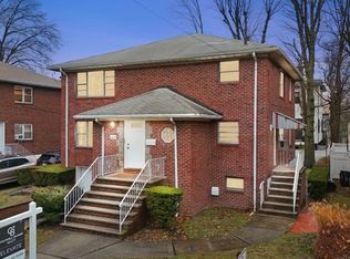 1225 Inwood Ter, Fort Lee, NJ 07024