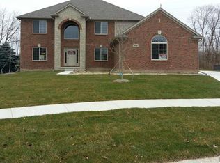 26591 Harvest Dr, Chesterfield, MI 48051