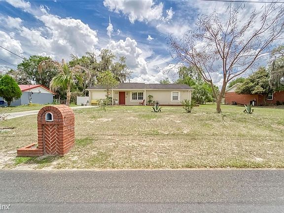 3rd image of 4102 N Willow Dr