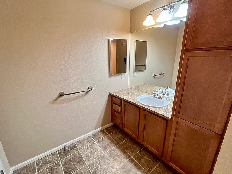 17525 Wilde Ave #207 — Photo 23