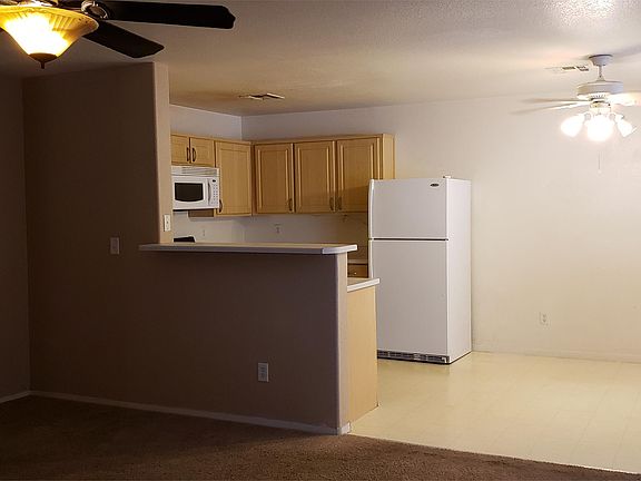 4th image of 1020 Granite Ash Ave