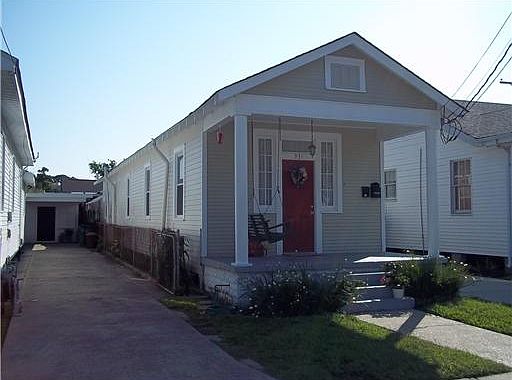 2nd image of 931 Newton St