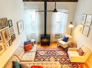 240 W 22nd St, New York, NY 10011