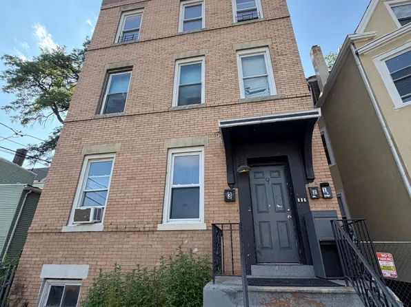 9 Ellington St, East Orange, NJ