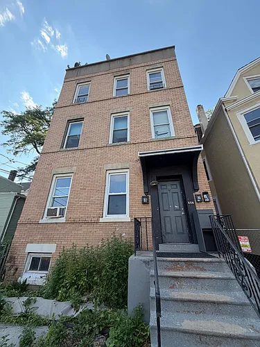 9 Ellington St #C Photo 1