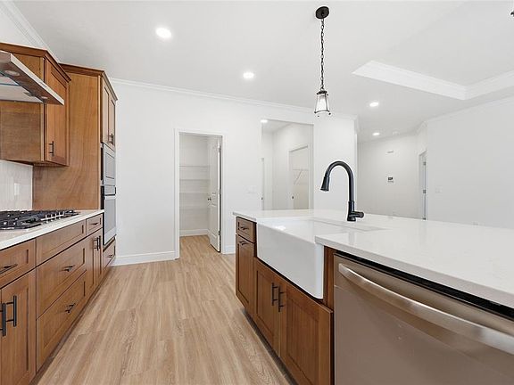 4th image of 6735 SW 10th Ln