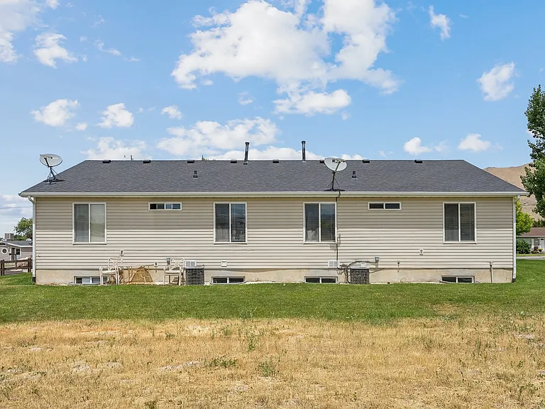 1884 Shepard Ln #1 — Photo 25