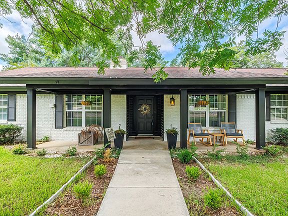 2nd image of 603 Oakpark Dr