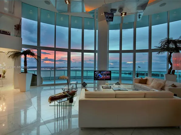 1643 Brickell Ave APT 2902, Miami, FL 33129