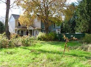 483 Brush Creek Rd, New Brighton, PA 15066