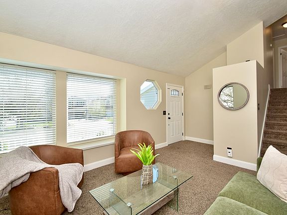 3rd image of 6068 S Eagle Nest Dr