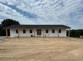 42 Mount Rock Rd, Newville, PA 17241