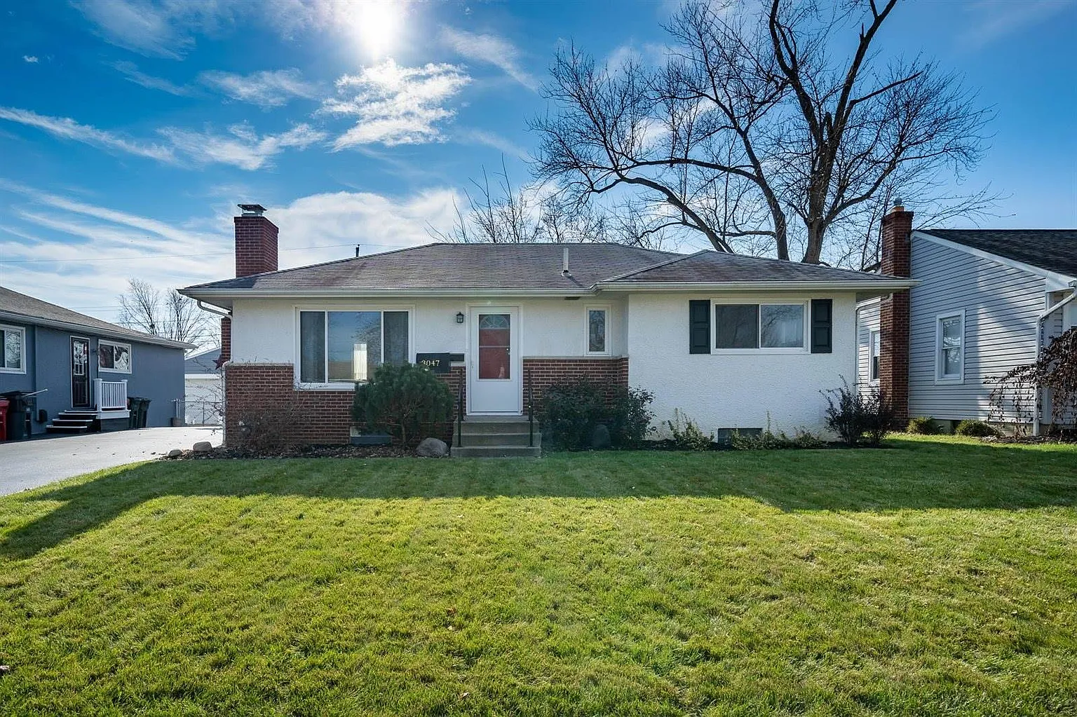 3047 Voeller Cir photo 1