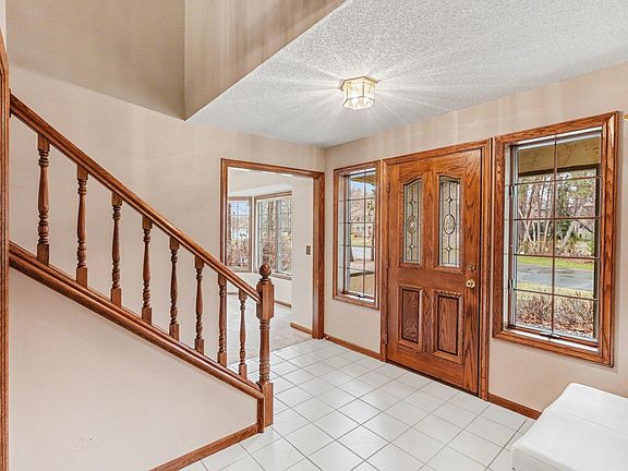 4th image of 3118 139th Ave NW