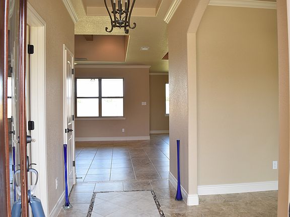 3rd image of 4013 Woodhaven Dr