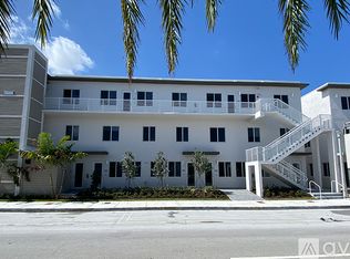 10300 SW 66th St #109, Miami, FL 33173