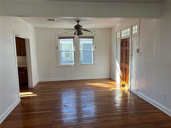 5th image of 804-06 Greenwood St