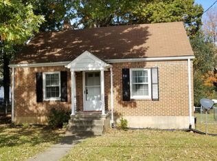 1110 Victory Rd SE, Roanoke, VA 24014