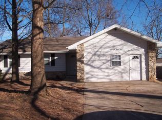 5834 S Tulip Ln, Battlefield, MO 65619