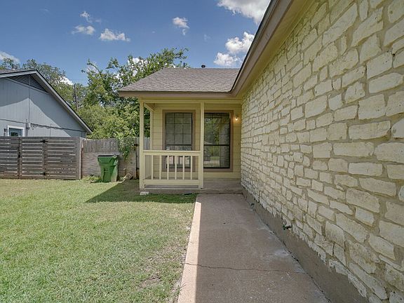 3rd image of 1103 Woodlief Trl