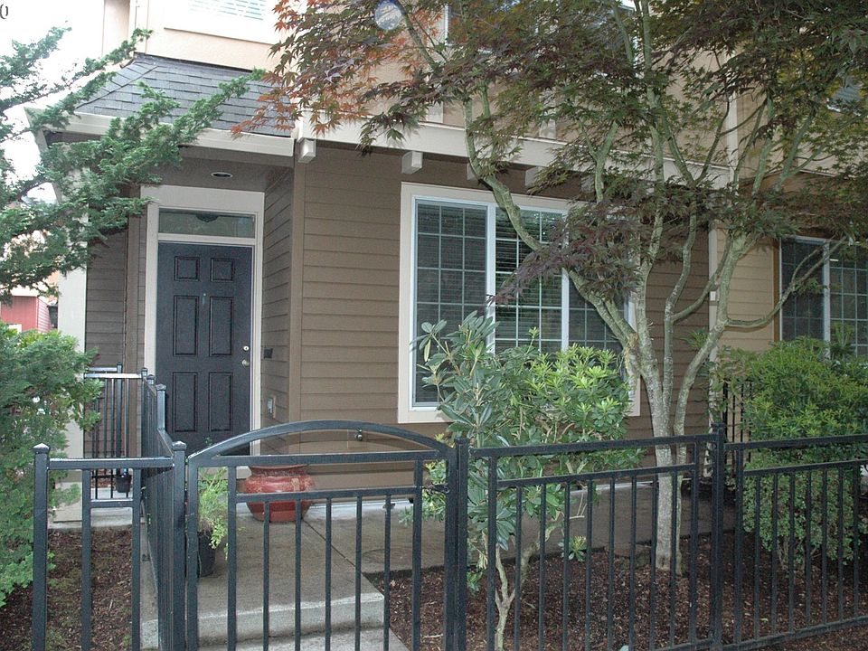 1st image of 1278 SE Bianca St