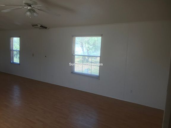 2nd image of 1301 Sanchez Ln