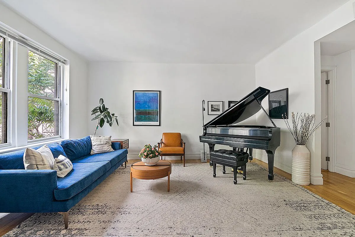 251 W 98th St APT 6C photo 1