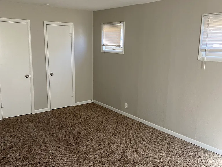 9164 E Newton St — Photo 6