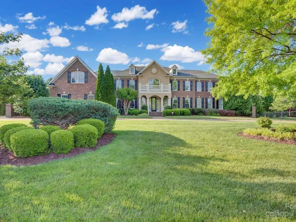 308 Silent Meadow Ct, Waxhaw, NC 28173
