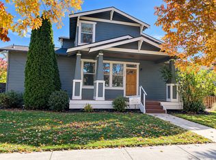 1530 NW Hickory Pl, Redmond, OR 97756