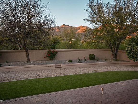 3rd image of 6451 N Desert Wind Cir