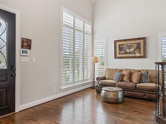 5th image of 4506 Blue Grass Ct