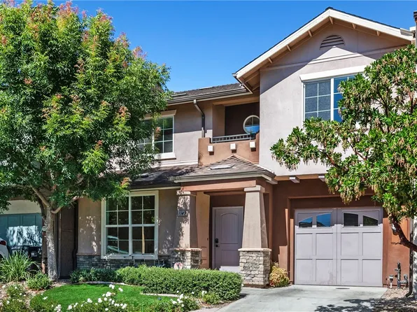 1142 Galeria Cir, Atascadero, CA 93422