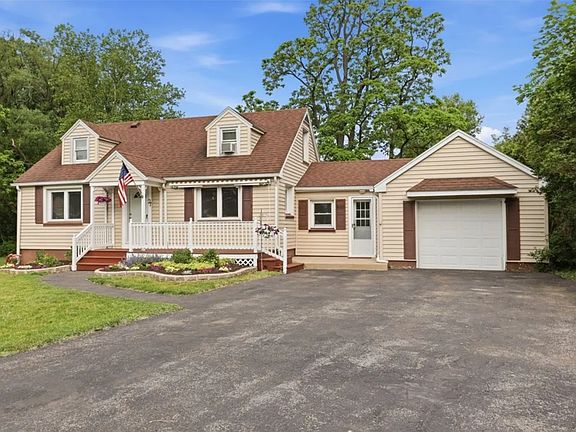 4th image of 27 Pleasant View Dr