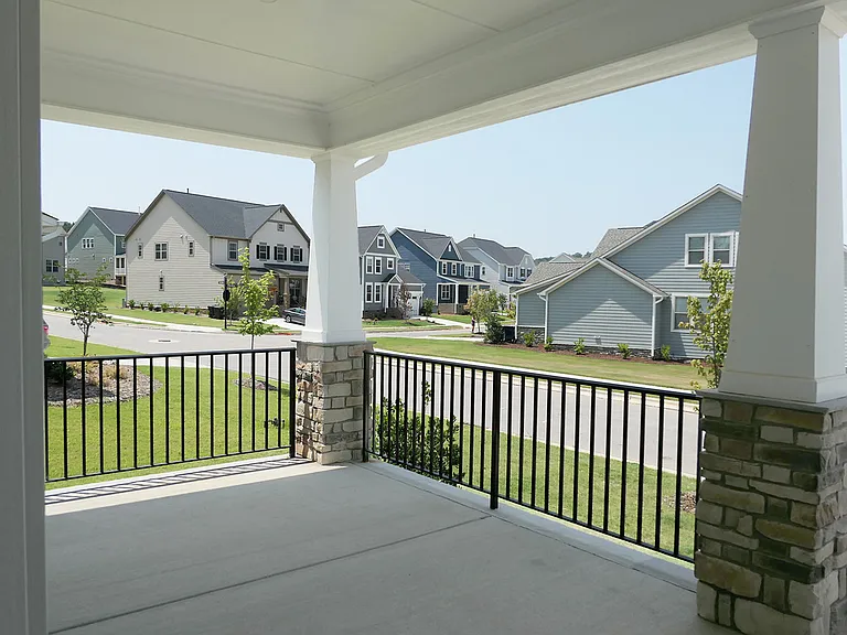 80 Two Creeks Loop — Photo 3