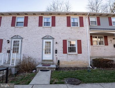 173 Village Dr, Boyertown, PA, 19512