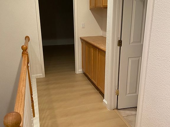 4th image of 2518 Warlow Ln