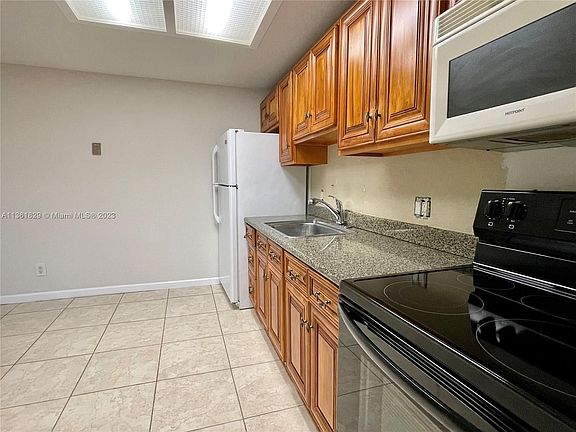 5th image of 7210 Southgate Blvd #7210