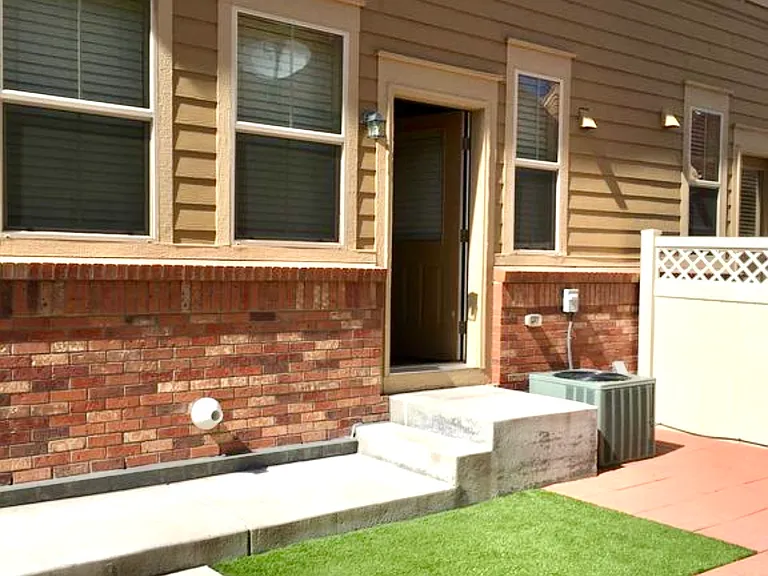 10300 Bellwether Ln — Photo 3