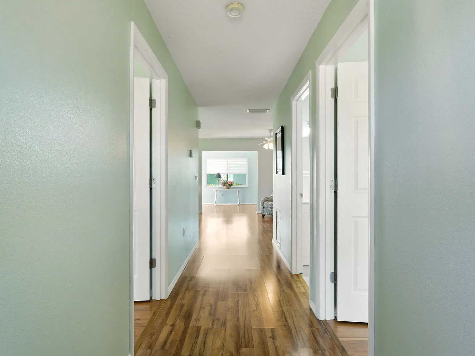 2 bed, 1511 sqft, $1,900 — Photo 4