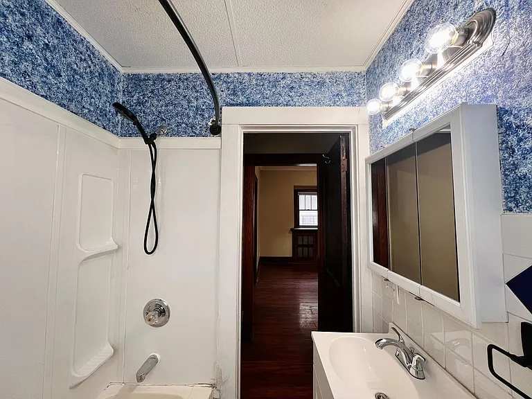 3817 Burton Ave — Photo 10