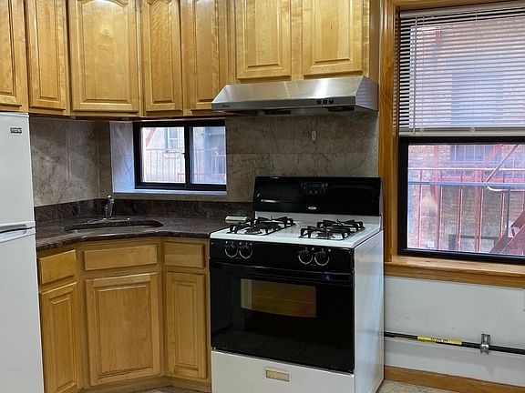 2nd image of 57 Mott St APT 12