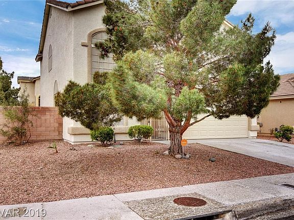 3rd image of 4901 W El Campo Grande Ave