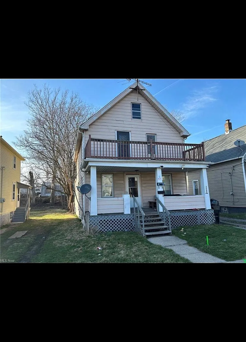 2 bed, $900 — Photo 1