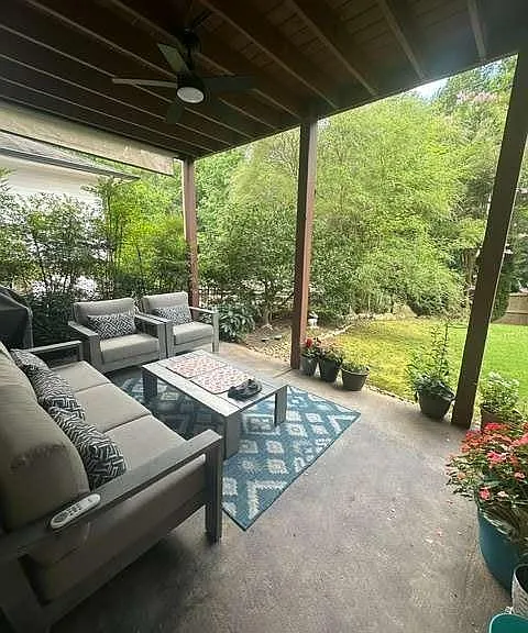 10980 Waters Rd — Photo 34