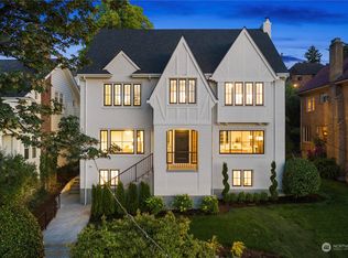 2059 E Crescent Dr, Seattle, WA 98112