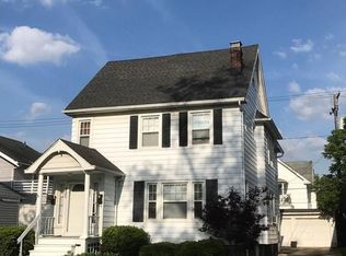 2218 Atkins Ave, Lakewood, OH